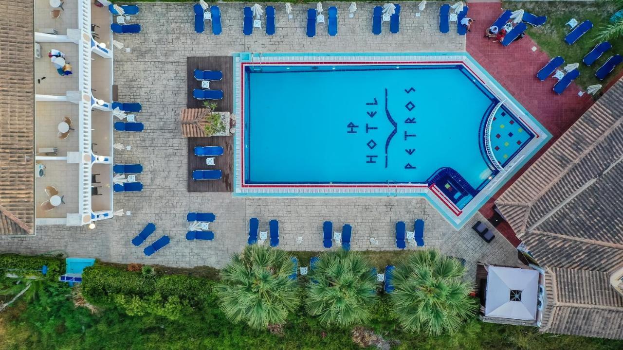 Hotel Petros Tsilivi  Exteriör bild